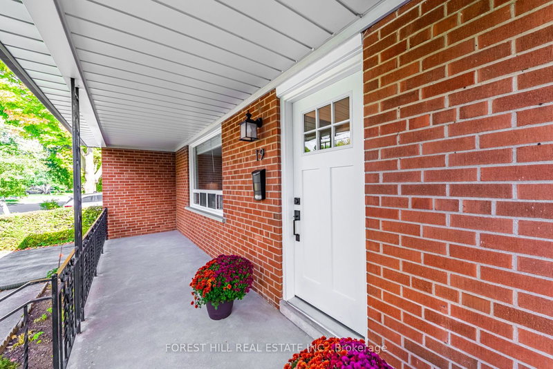 19 Tobruk Cres, Toronto, M2M 3B3 | Image 2