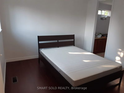 Unit Main — 15 Deerford Rd, Toronto - Don Valley Village image-0-3