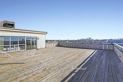 Unit 1601 — 130 Neptune Dr, Toronto - Englemount-Lawrence image-0-2