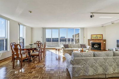 Unit 1601 — 130 Neptune Dr, Toronto - Englemount-Lawrence image-0-4