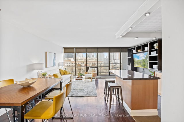 12F - 86 Gerrard Street