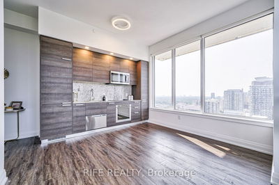 Unit Ph203 — 75 Canterbury Pl, Toronto - Willowdale West image-0-4