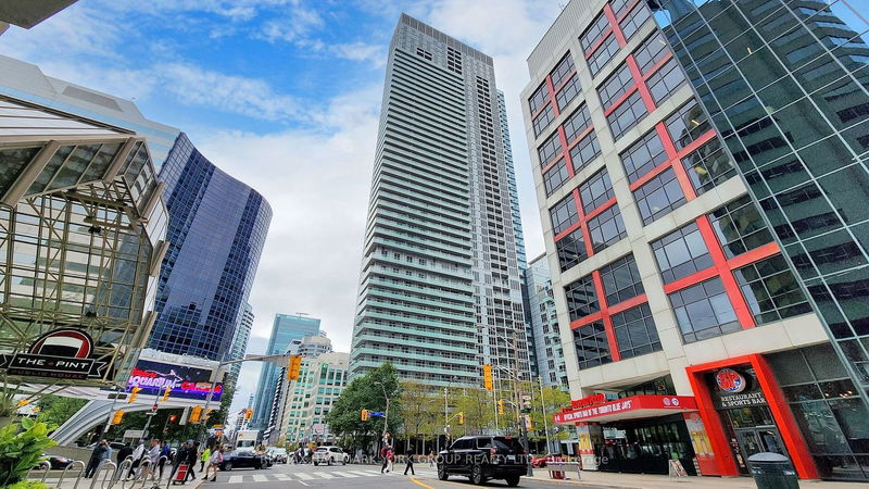 300 Front St W #714, Toronto, Ontario (MLS C10433805)