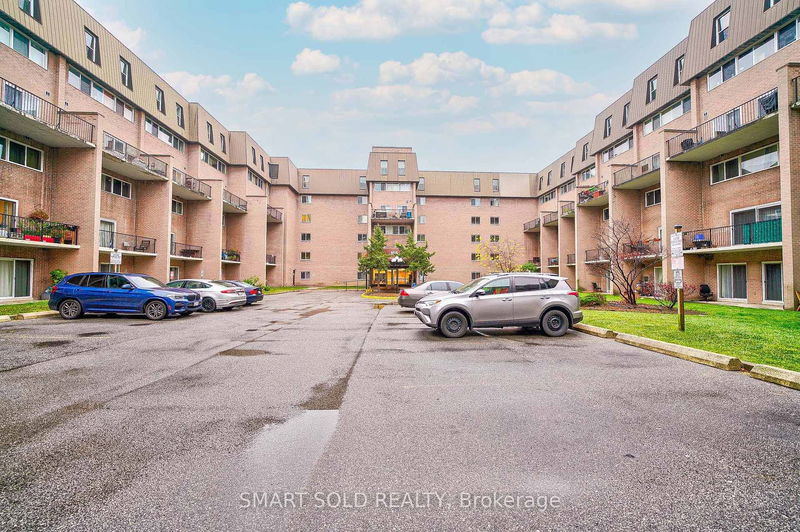 home for sale on 206-165 Cherokee Boulevard