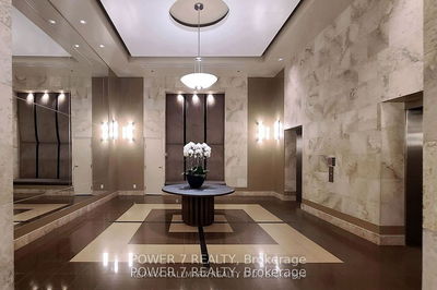 Unit 3303 — 8 Park Rd, Toronto - Rosedale-Moore Park image-0-1