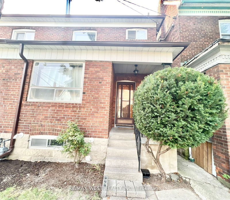 home for lease on 2nd Fl-194 Markham Street