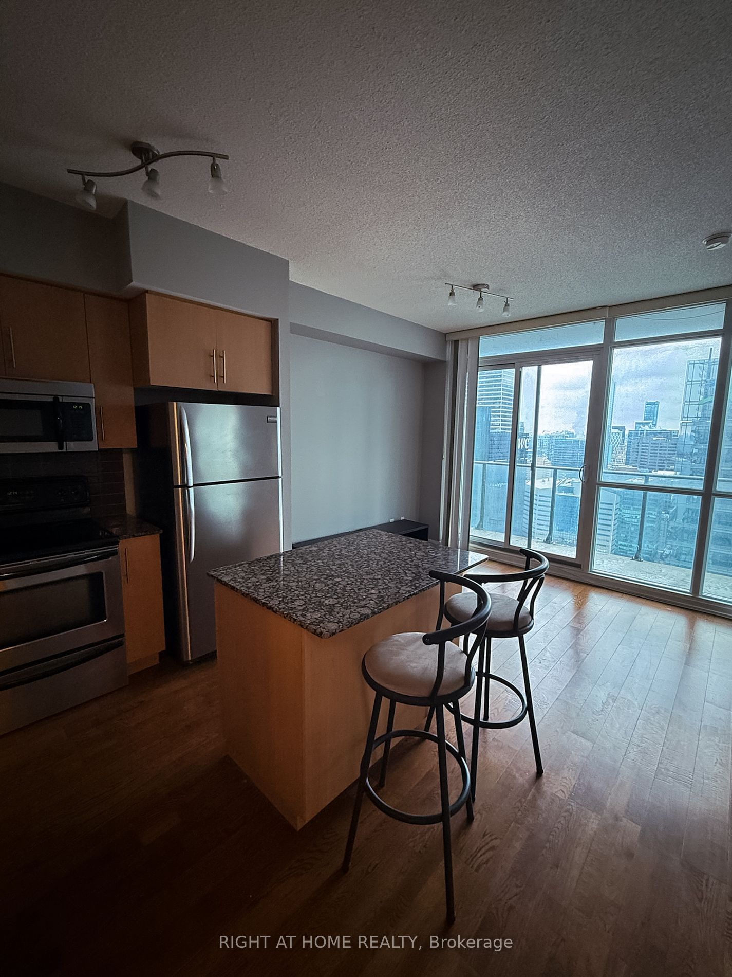 Condo leased at 3703-55 Bremner Boulevard, Toronto, Waterfront Communities C1, M5J 0A6 - MLS: C10442535