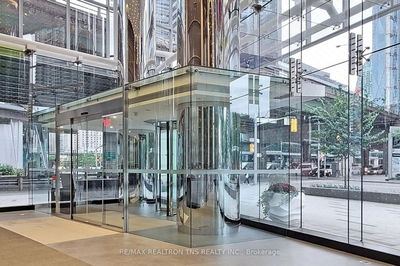 Unit 1502 — 10 York St, Toronto - Waterfront Communities C1 image-0-2