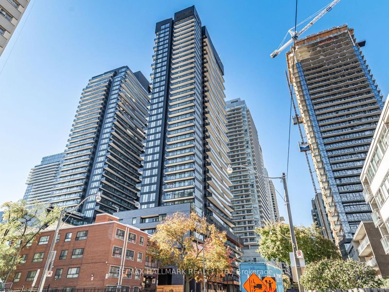 home for lease on 302-117 Broadway Avenue