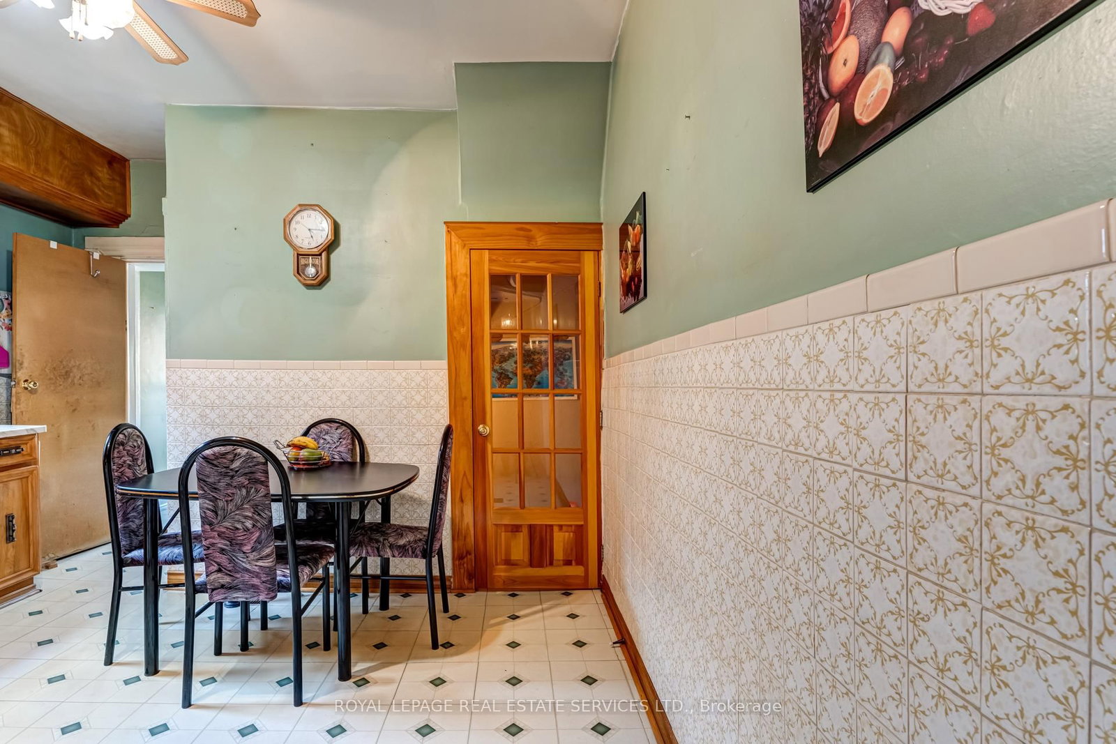 Listing Image 12