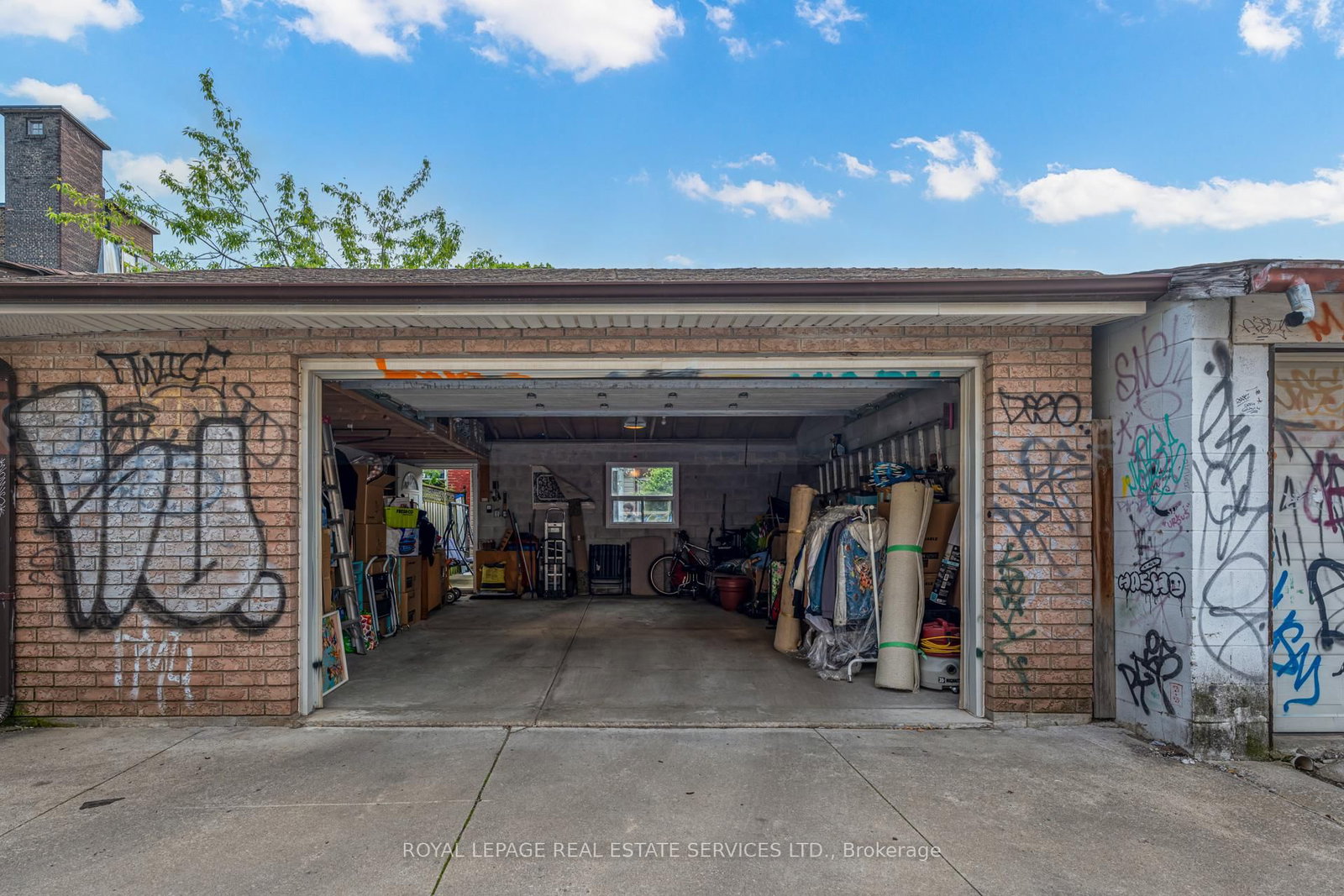Listing Image 40