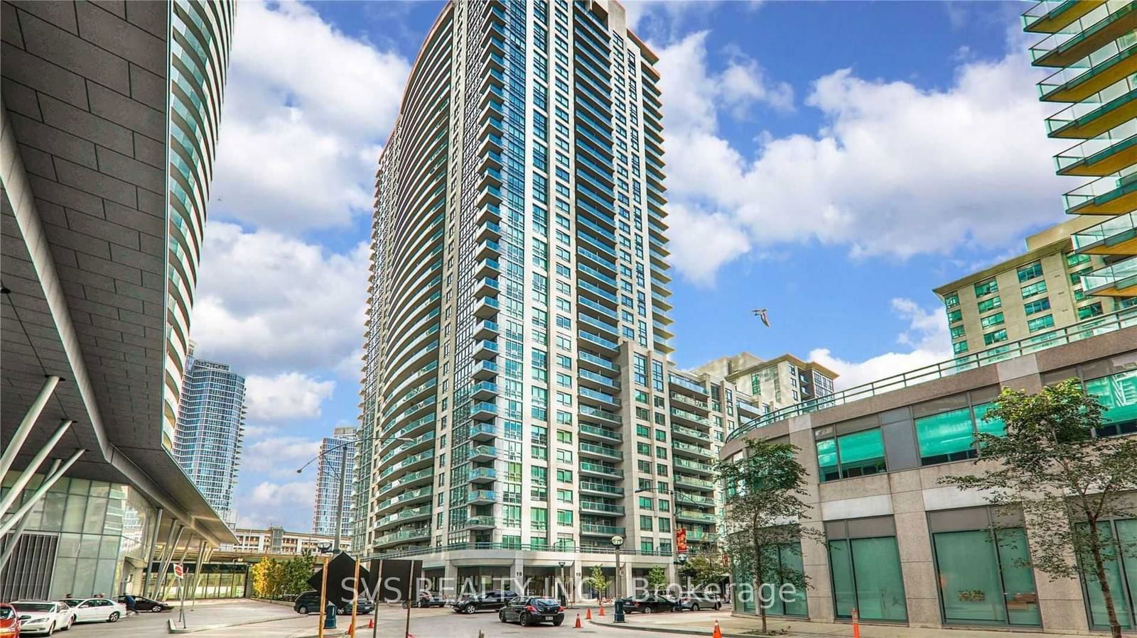 Condo leased at 707-19 Grand Trunk Crescent, Toronto, Waterfront Communities C1, M5J 3A3 - MLS: C10929782