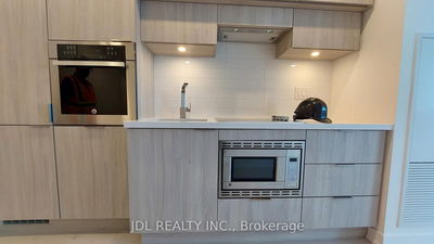 Unit 1601 — 39 Roehampton Ave, Toronto - Mount Pleasant West image-0-1