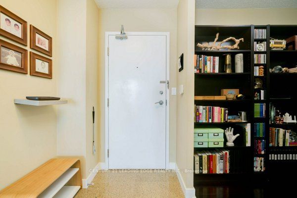 3602 - 397 Front St W, Toronto, M5V 3S1 | Image 2