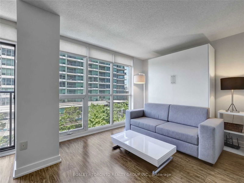 home for lease on 309B-19 Singer Court