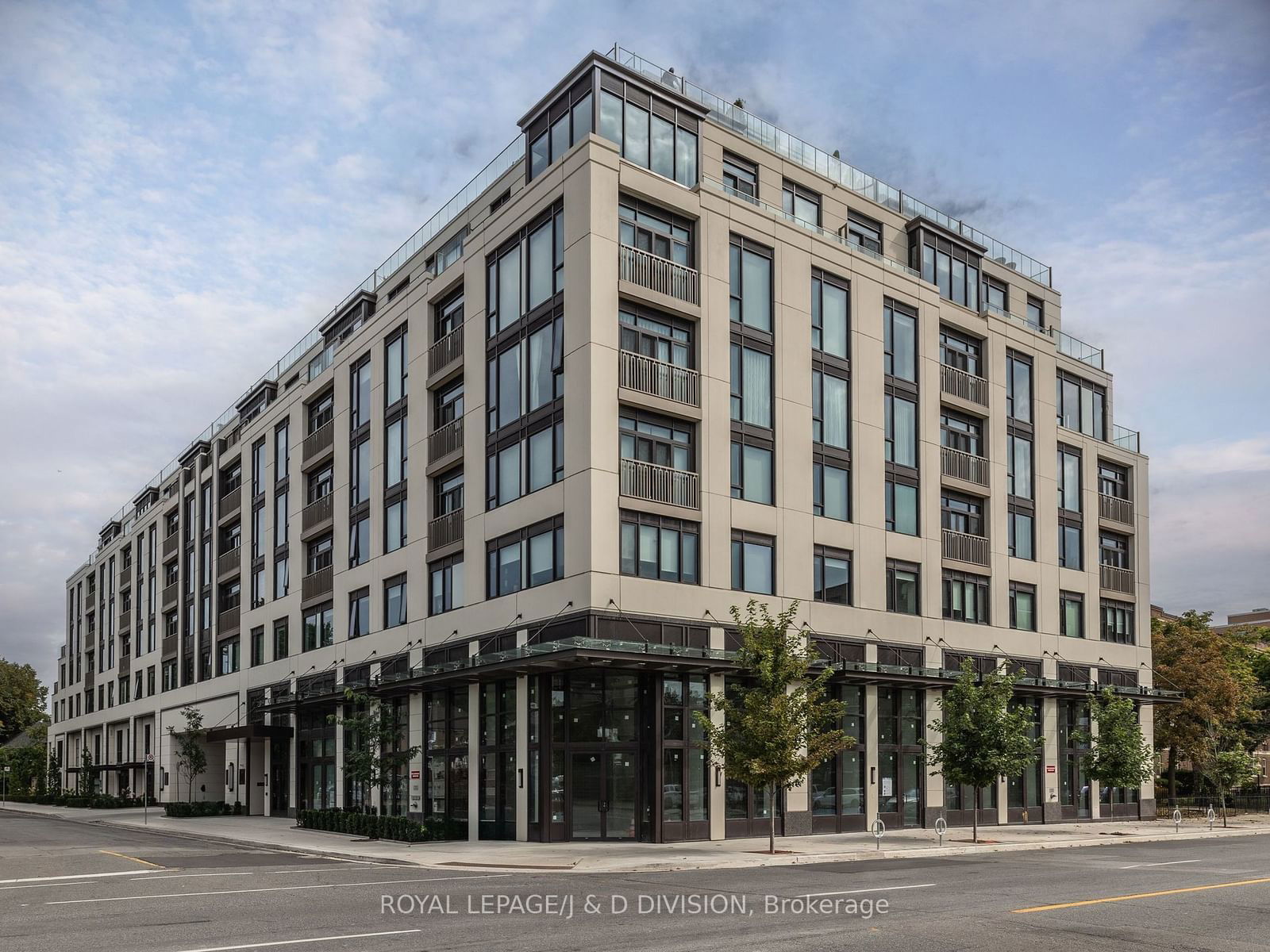 Building at 1 Strathgowan Avenue, Toronto, Lawrence Park South