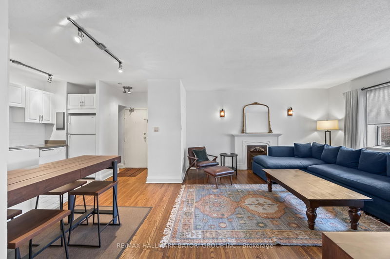 home for lease on 205-35 Raglan Avenue