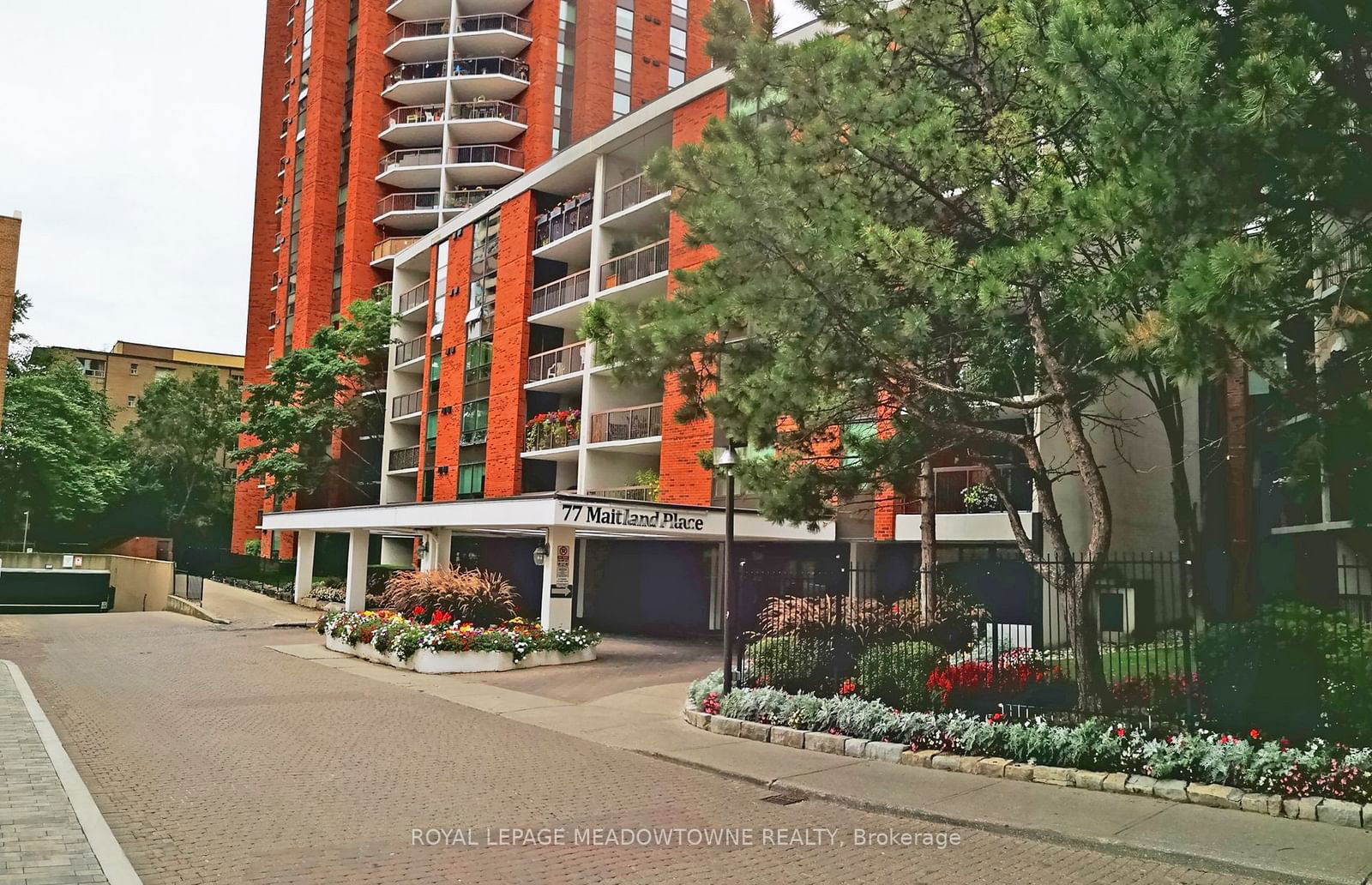 Condo for lease at 421-77 Maitland Place, Toronto, Cabbagetown-South St. James Town, M4Y 2V6 - MLS: C11302324