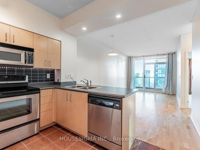 Unit 2806 — 219 Fort York Boulevard — photo 4
