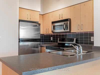 Unit 2806 — 219 Fort York Boulevard — photo 5