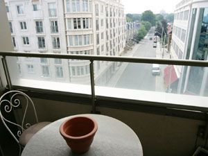 Room2