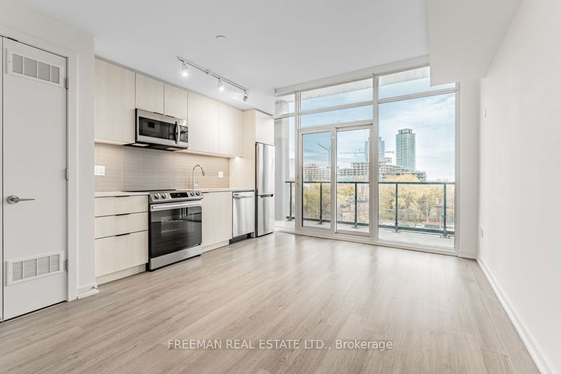 home for lease on 512-50 Power Street