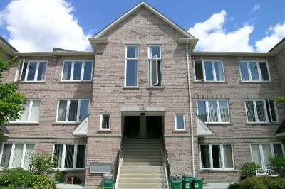 Townhouse sold at 302-60 Aerodrome Crescent, Toronto, Ontario, M4G4J1 - Thorncliffe Park - MLS: C1174610