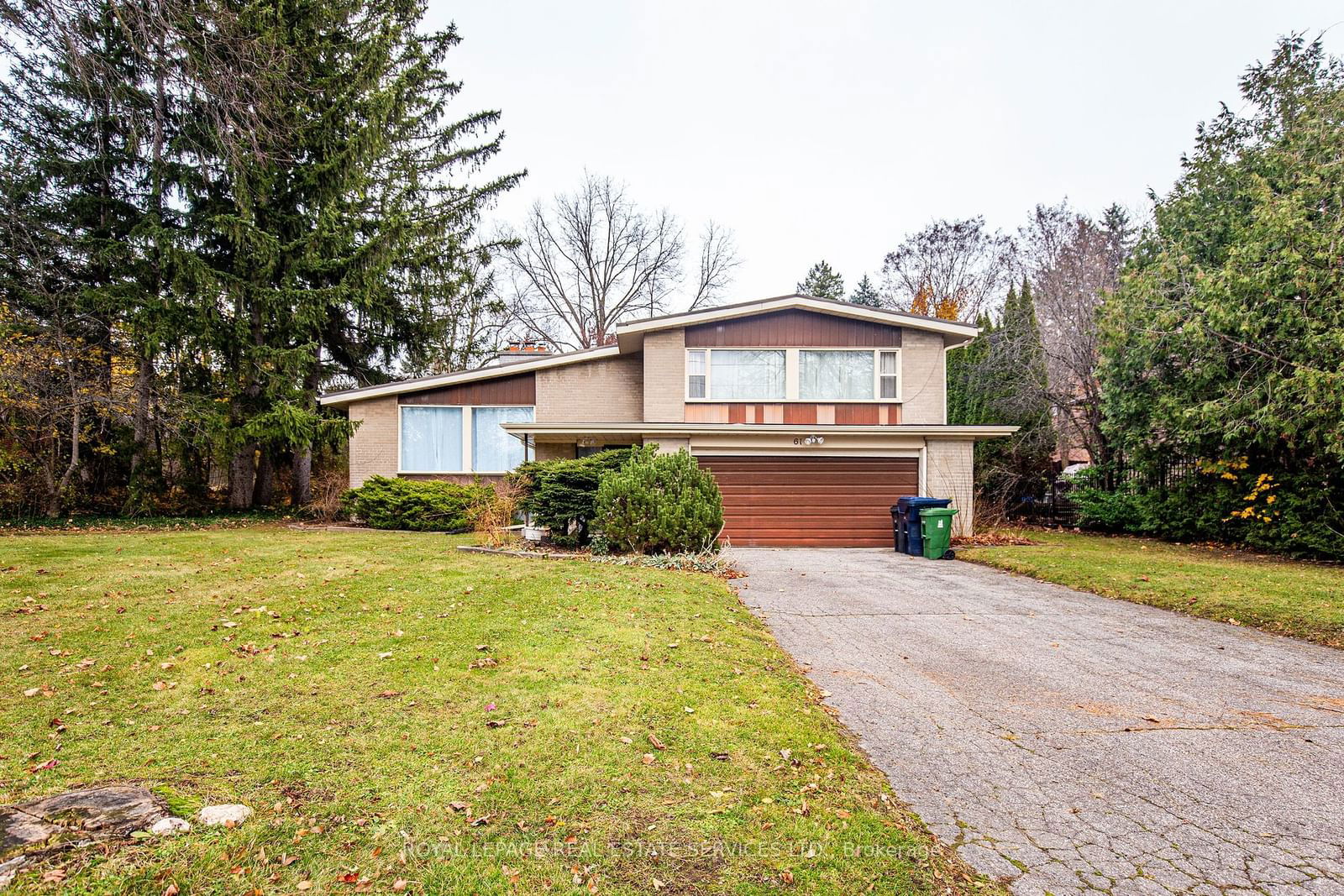 Building at 61 Banbury Road, Toronto, St. Andrew-Windfields