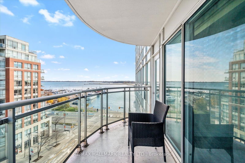 600 Queens Quay W #906, Toronto, Ontario (MLS C11823539)