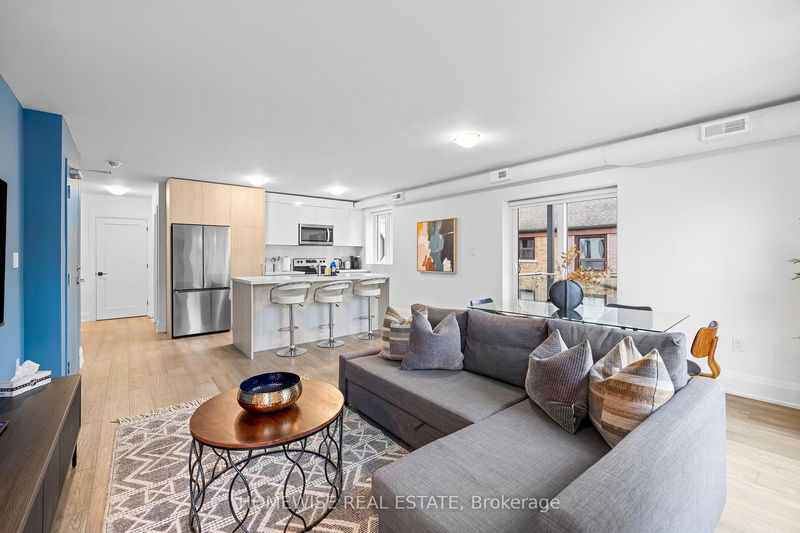 home for lease on 3A-1675 Bathurst Street