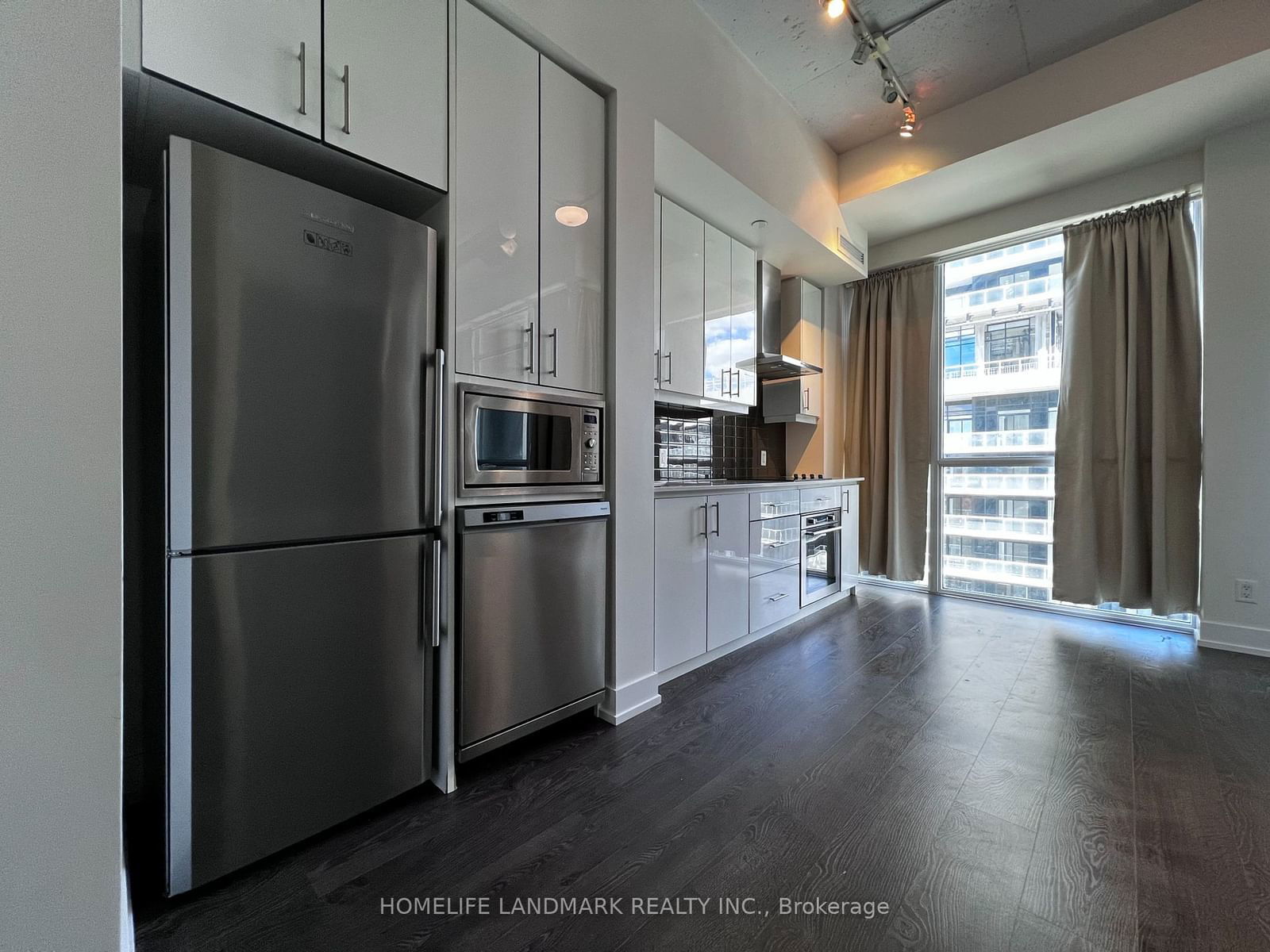 Condo leased at 605-75 The Donway, Toronto, Banbury-Don Mills, M3C 2E9 - MLS: C11880149