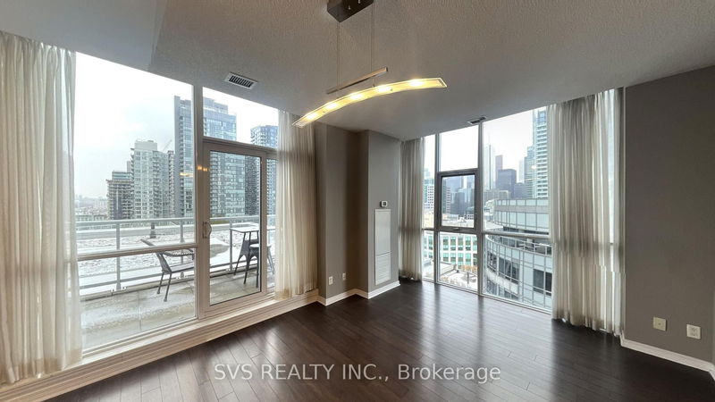 home for lease on PH1-352 Front Street W
