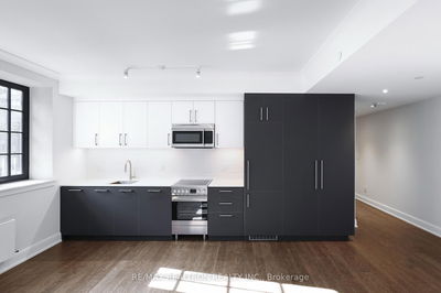 Unit 109 — 2 Clarendon Ave, Toronto - Casa Loma image-0-1