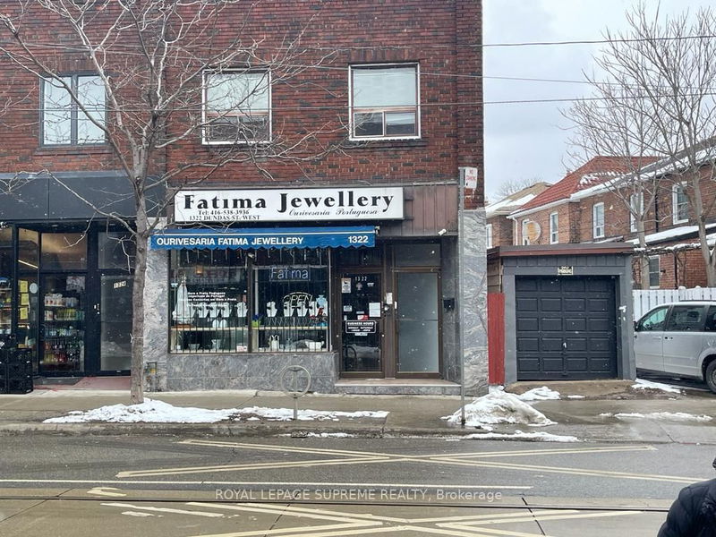 home for lease on 2-1322 Dundas Street W