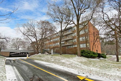 Unit 207 — 160 The Donway, Toronto - Banbury-Don Mills image-0-4