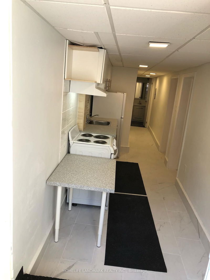 Unit 6 — 509 Markham St, Toronto - Palmerston-Little Italy image-0-0