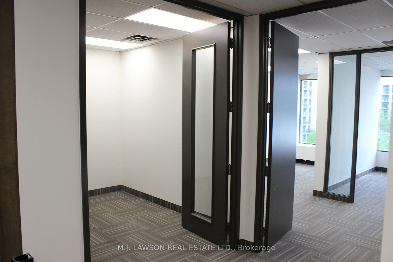 200 Consumers Road, Unit 501 - Photo 6