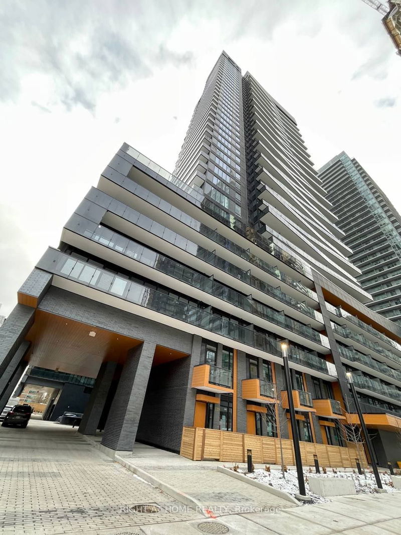 home for lease on 2411S-127 Broadway Avenue