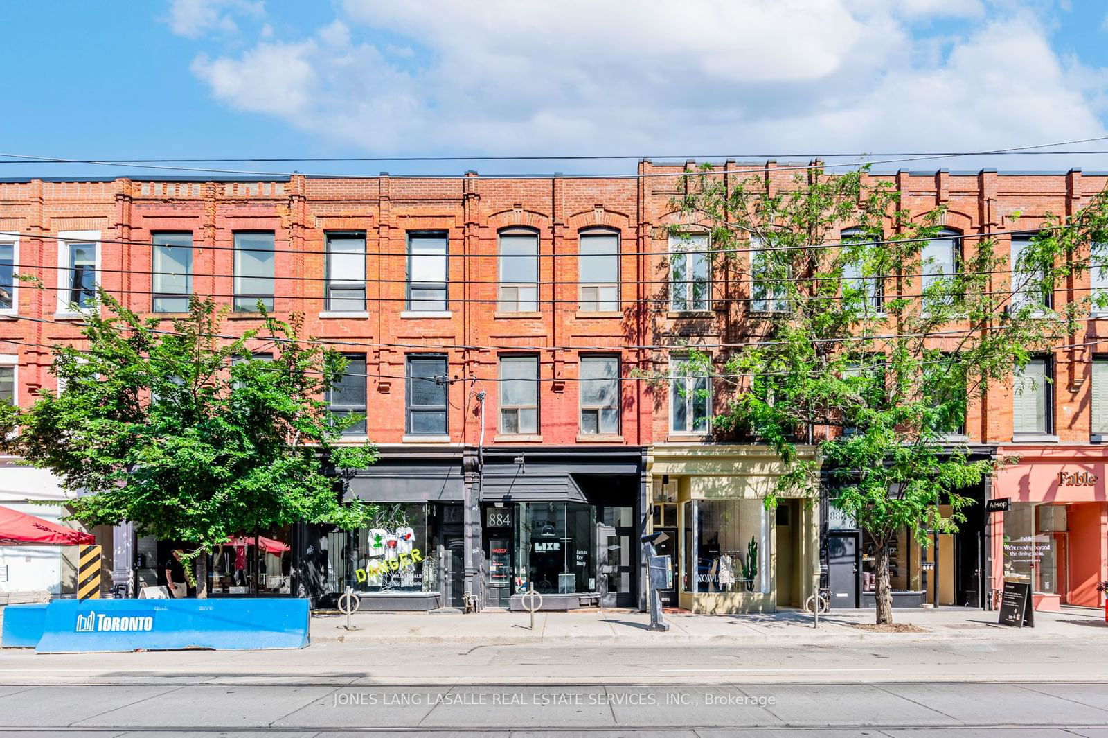 Commercial/Retail for lease at 884 Queen Street, Toronto, Trinity-Bellwoods, M6J 1G3 - MLS: C11885557