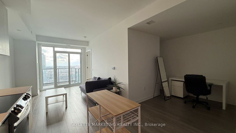 home for lease on 2203-48 Power Street