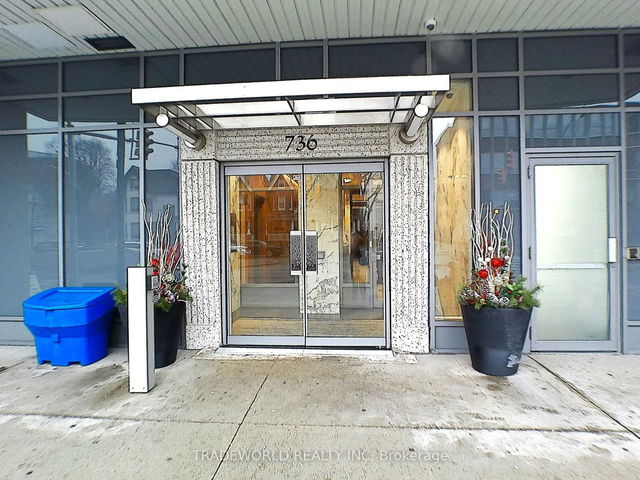 613 - 736 Spadina Avenue