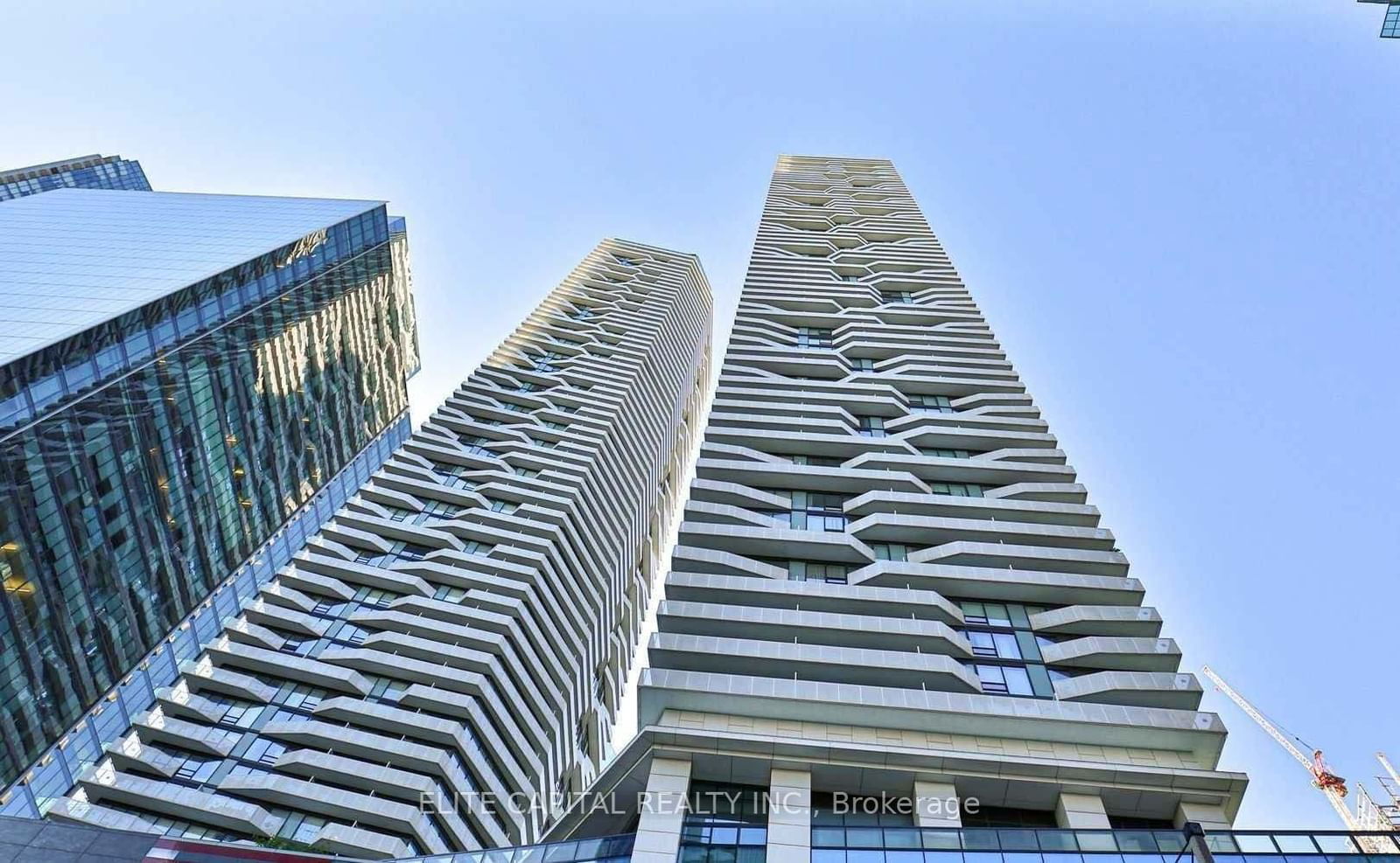 Condo for lease at 3711-88 Harbour Street, Toronto, Waterfront Communities C1, M5J 1B7 - MLS: C11887363