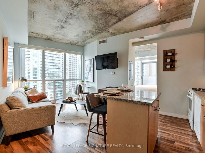 home for lease on 1221-1 Shaw Street