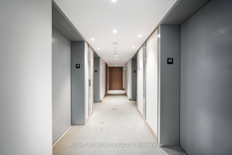 4510 - 125 Blue Jays Way, Toronto, M5V 0N5 | Image 3