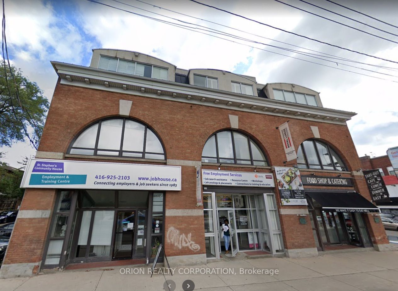 Building at 1415 Bathurst Street, Toronto, Casa Loma