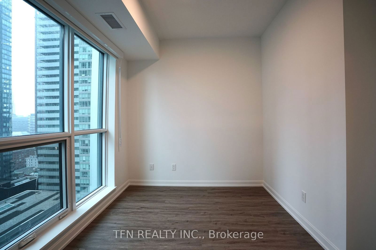 Condo leased at 2306-327 King Street, Toronto, Waterfront Communities C1, M5V 0W7 - MLS: C11888189