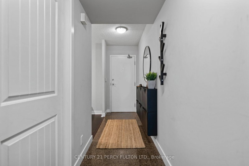 1811 - 397 Front St W, Toronto, M5V 3S1 | Image 2