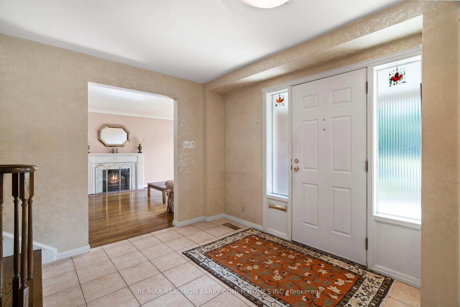 Listing Image 4
