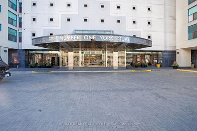 Unit 1702 — 99 Harbour Sq, Toronto - Waterfront Communities C1 image-0-2