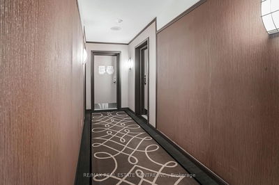 Unit 1702 — 99 Harbour Sq, Toronto - Waterfront Communities C1 image-0-4